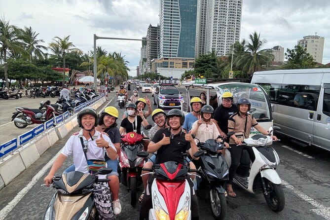 Danang Food Tour With Local Students - Kem Bơ at Dragon Bridge