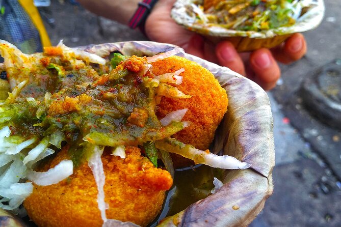 DBC Street Food Safari - Sis Ganj Gurudwara and the food of service