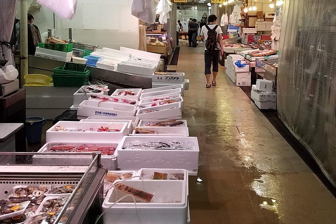 Deep Dive: Osaka Food Markets from Local to Luxurious! - Finishing around Namba and Dotonbori