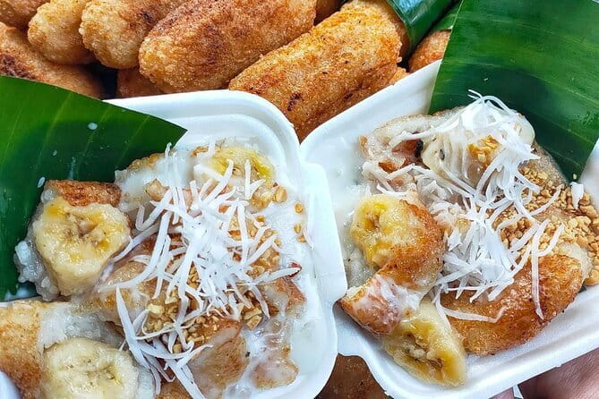 Discover Ho Chi Minh City’s Street Food & Hidden Life by Bicycle - Daytime route or night visit to Bui Vien