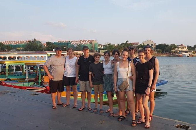 Discover Hoi An Walking Tour, Sampan Boat Ride, Night Market &Colourful Lanterns - Why Hoi An Works Best In The Evening
