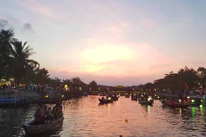 Discover Hoi An Walking Tour, Sampan Boat Ride, Night Market &Colourful Lanterns - The Sampan Ride Near The Hoai River