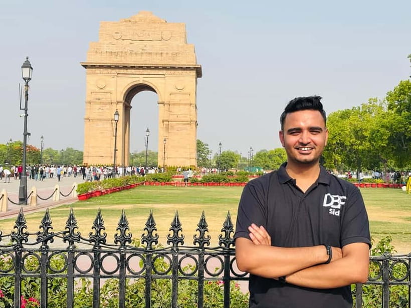 Discover Old & New Delhi: Private Tour with Street Food - Key things to know before booking