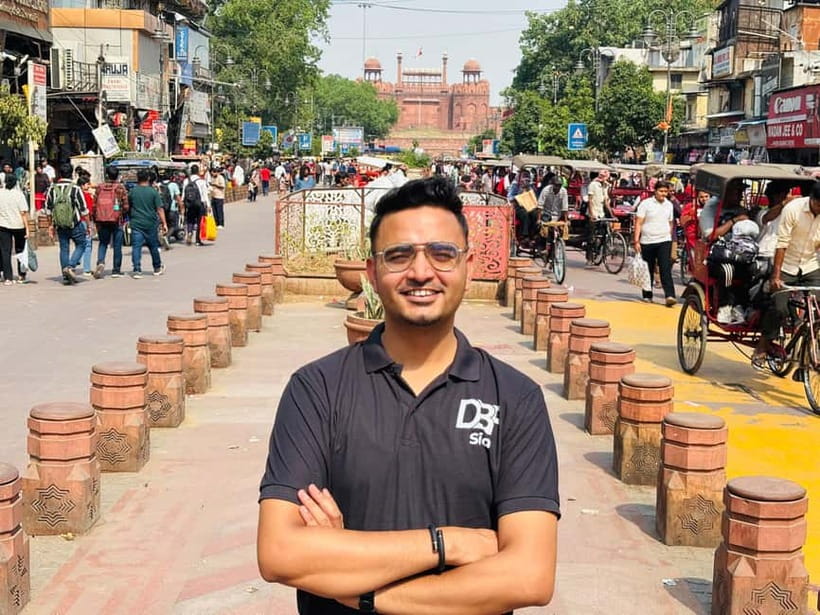 Discover Old & New Delhi: Private Tour with Street Food - Connaught Place and New Delhi