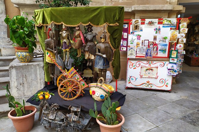 Discover Palermo in 3 hours. Art, history, markets and street food - Piazza Bellini and three remarkable churches