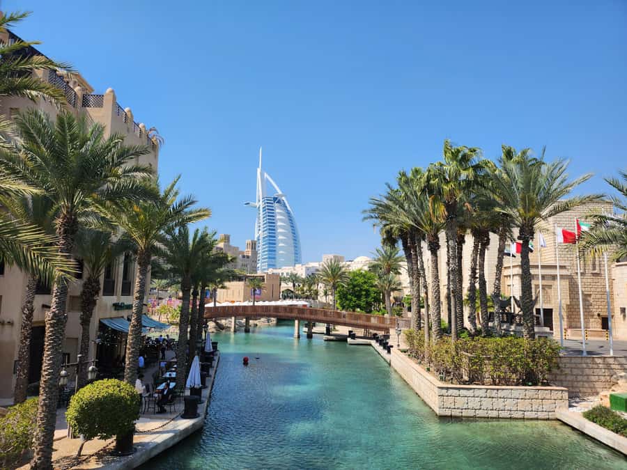Dubai: City Highlights Tour with Blue Mosque & Street Food - What this Dubai tour gets right