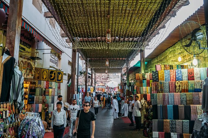 Dubai Old Town, Culture, History, Street food and Souks Tour - Gold Souk: a dramatic finish in Deira