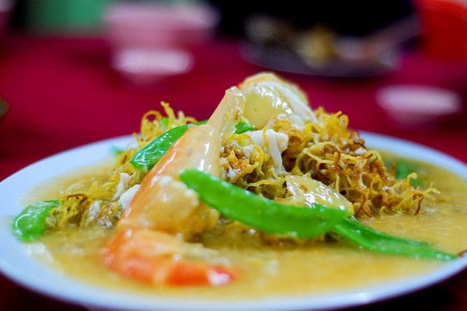 Eat Like a Local: Kuala Lumpur Hawker Center and Street Food Tour by Night - Sweet finishes such as ondeh ondeh