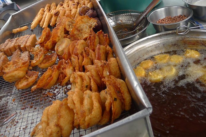 Eat Like A Local: Penang Street Food Tour - Karpal Singh Drive gives the food a short breather