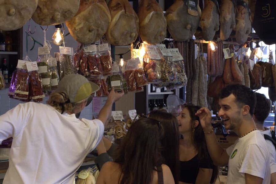 Eat & Walk : Street Food in the Center & Trastevere - A food walk through Rome’s old center