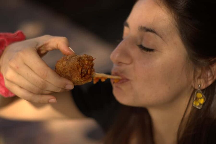 Eat & Walk : Street Food in the Center & Trastevere - The Jewish Ghetto and its food market