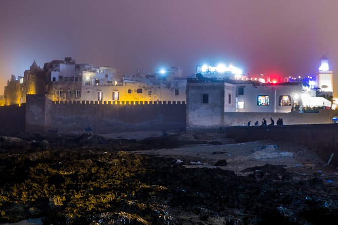 Essaouira Guided Tour: 3 on 1 - Nightlife tour, Live like a local & Street food - The fish market and a local meal