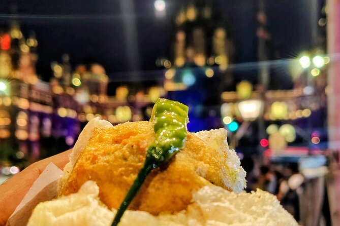 Evening Mumbai by Foot Street Food and Heritage - Key points at a glance