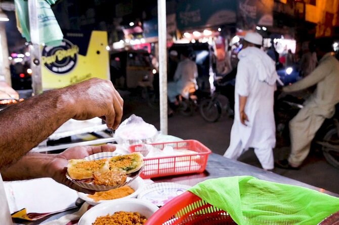 Experience and Fall in love with the street food of Mumbai, India - Crawford Market and the first vada pav