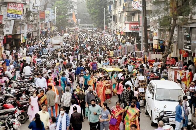 Experience and Fall in love with the street food of Mumbai, India - Is $235.45 a fair price?