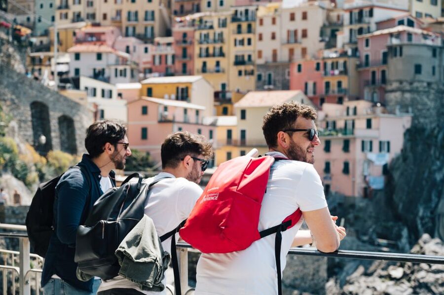 Florence: Cinque Terre Day Trip with Optional Street Food - How demanding is the day?