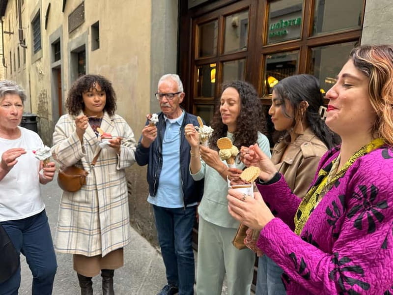 Florence: Street Food Tour with Wine & Local Guide - Cantucci, vin santo, and the sweet finish