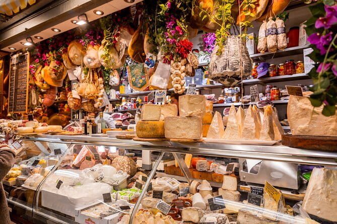 Florence Street Food Walking Tour with wine in Duomo Area - Food restrictions and what to expect