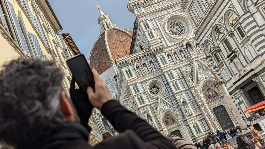 Florence Street Food Walking Tour with Wine in Duomo Area - Who should book this Florence food walk?