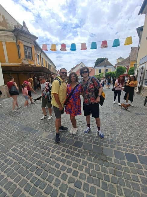 From Budapest: Szentendre Day Trip with Street Food - One hour for shopping and your own discoveries