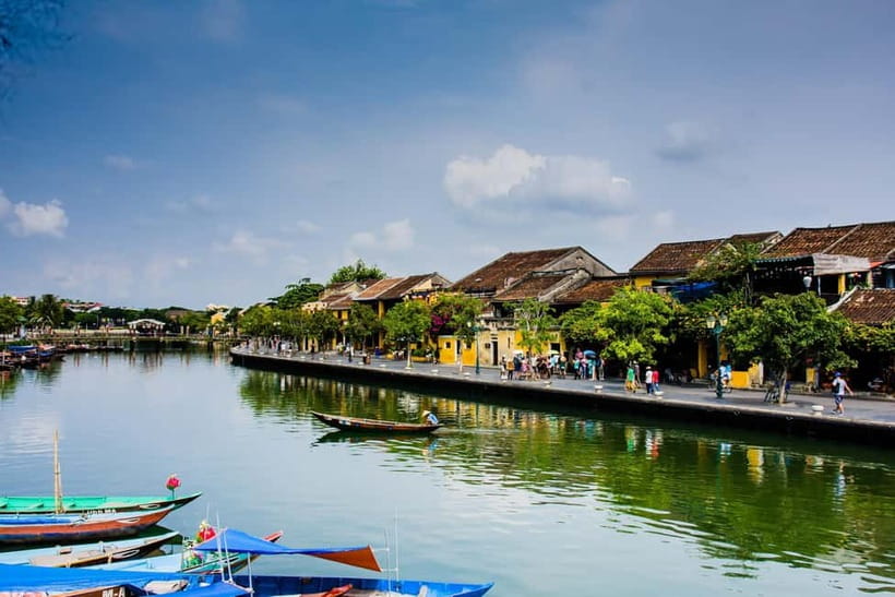 From Da Nang: Hoi An Old Town Tour, Night Market & Boat Ride - Ancient houses and merchant life