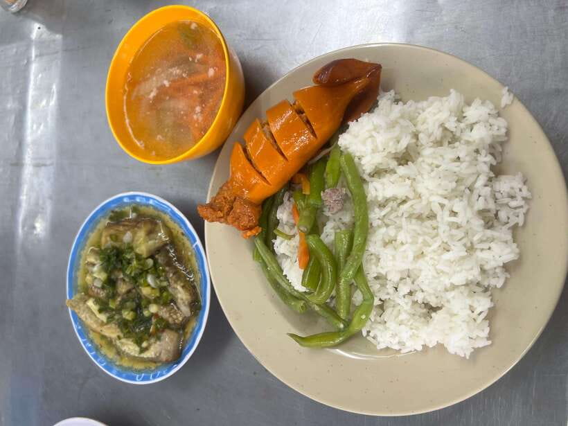 From Ho Chi Minh City: Street Food Tour With Female Guide - The Saigon River at sunrise or sunset