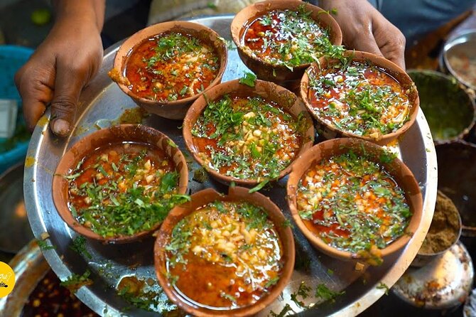 Ganga Arati with Street Food Tour of Banaras - What the Dasaswamedh Ghat area adds