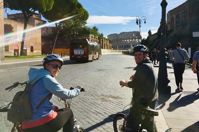 Gems of Rome: Small group E-bike tour with street food stops - Piazza Venezia and the Vittorio Emanuele II Monument