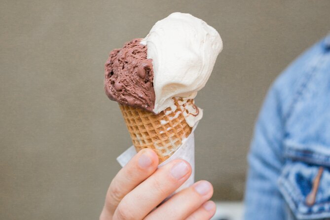 Genoa Street Food Tour with a Local Guide - The final stop: artisan ice cream