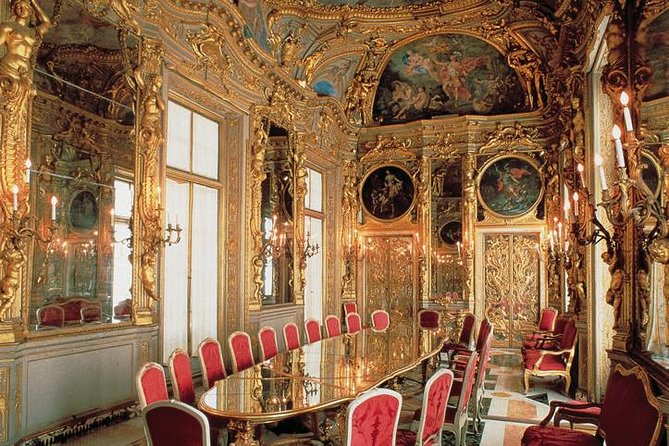 Genoa Walking Tour: Discover Hidden Treasures and Street Food - Via Prè and Genoa’s less polished face
