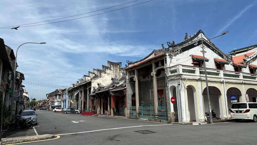 George Town: Heritage Walking Tour with Street Food Tasting - St. George’s Church and the city’s layered faiths