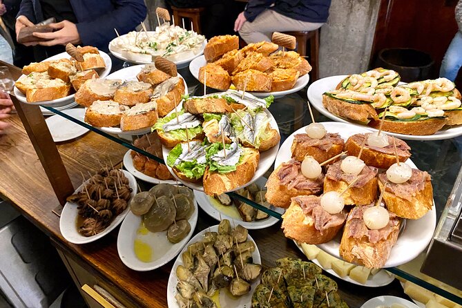 Guided Venice Street Food Tour and City Sightseeing - Cicchetti, Venice’s answer to the quick snack