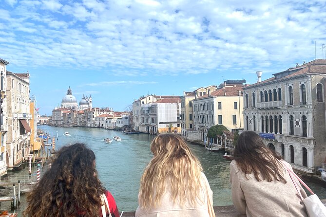 Guided Venice Street Food Tour and City Sightseeing - The sweet finish in Campo Santa Margherita