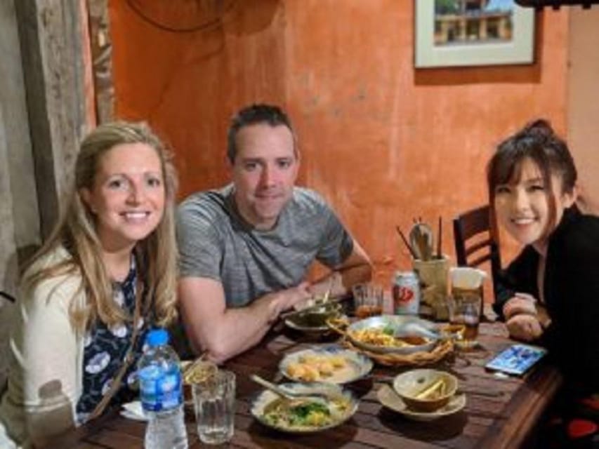 Ha Noi : Small Group Hanoi Street Food Tour - The rotating tasting menu