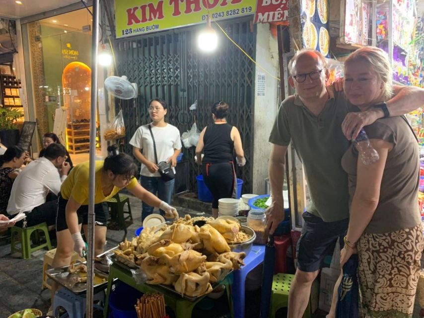 Ha Noi Street food Tour with Train street - Papaya salad with dried beef