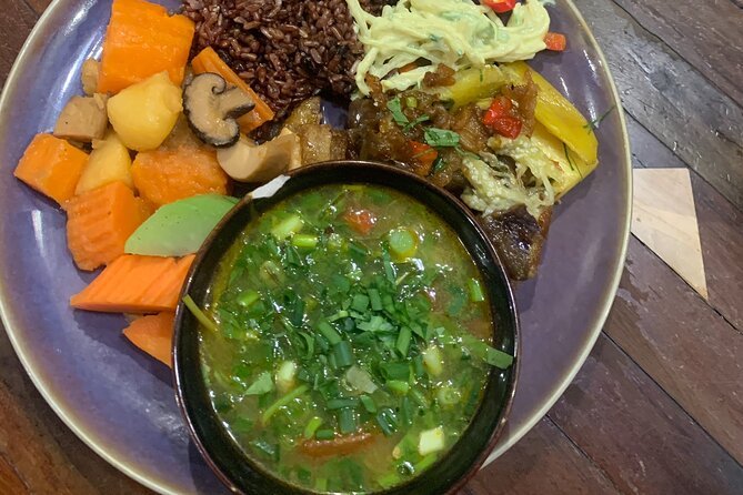 Hanoi: 7 Tasting Street Food Walking Tour and Train Street - Who should book this Hanoi food tour?