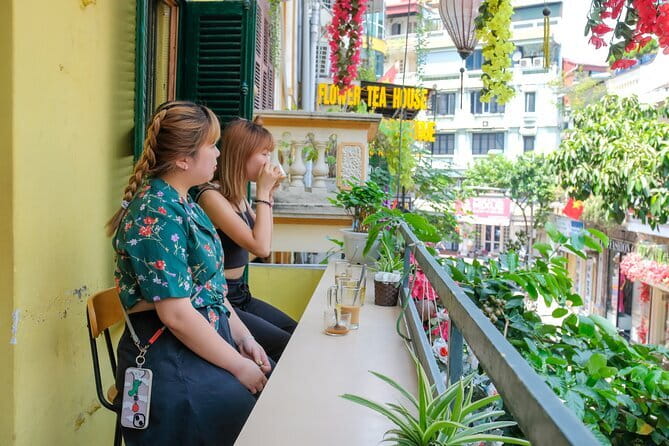 Hanoi Cyclo and Street Food Tour - A gentle introduction to Hanoi by cyclo