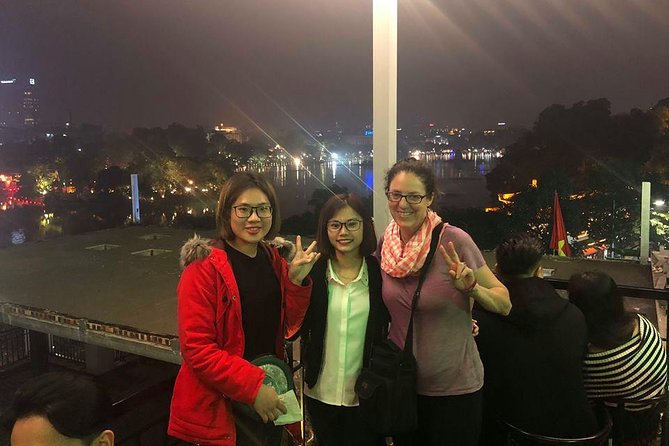 Hanoi Guided Street Food Tour Small Group - Small details that improve the evening