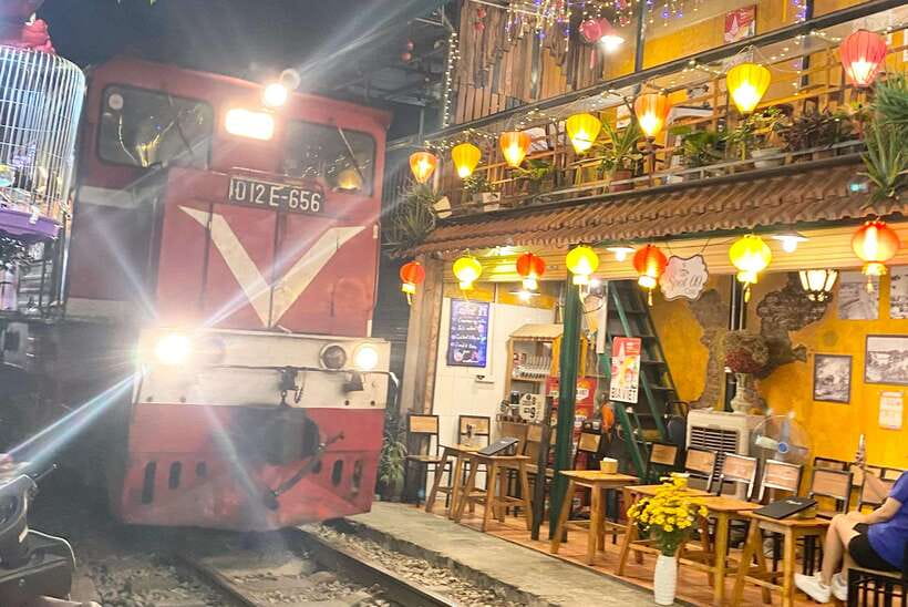Hanoi: Guided Street Food Tour with Train Street Experience - Key points to know before you book