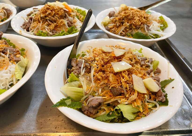 Hanoi: Guided Street Food Tour with Train Street Experience - A food-first way to see Hanoi after dark