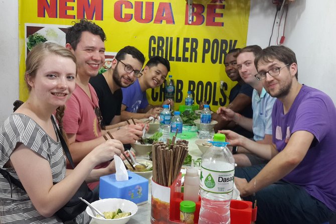 HANOI INCREDIBLE STREET FOODIE TOUR (Enjoy traditional Cuisine as the local) - What the Guide Can Add to the Evening