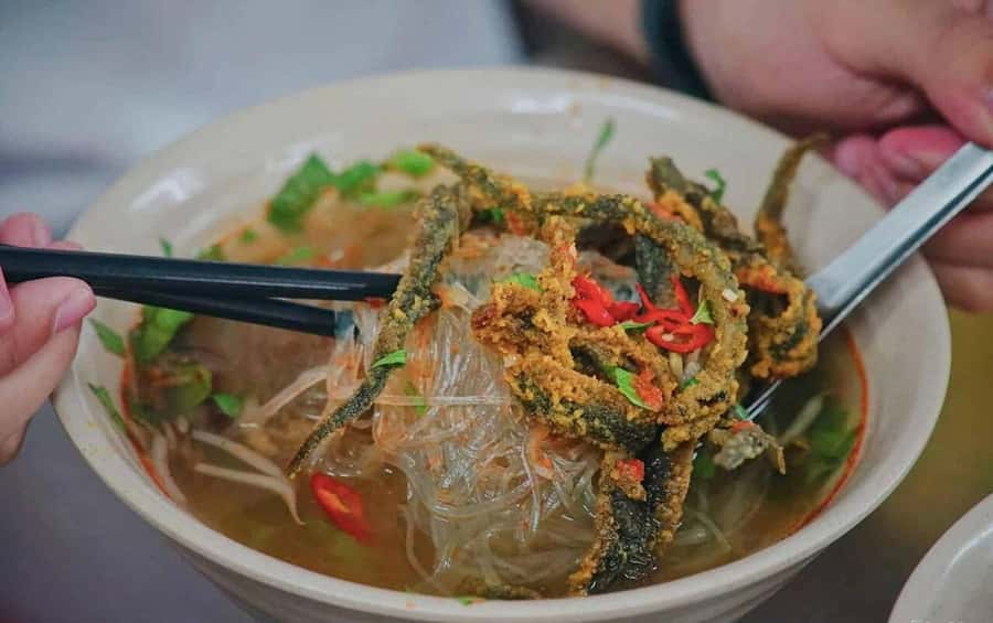 Hanoi: Michelin Guide Street Food Tour with Spa Experience - Four dishes that explain Hanoi in a single evening