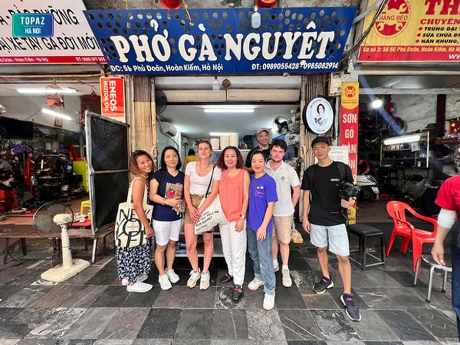 Hanoi: Michelin Guide Street Food Tour with Spa Experience - The spa finish is more useful than a souvenir