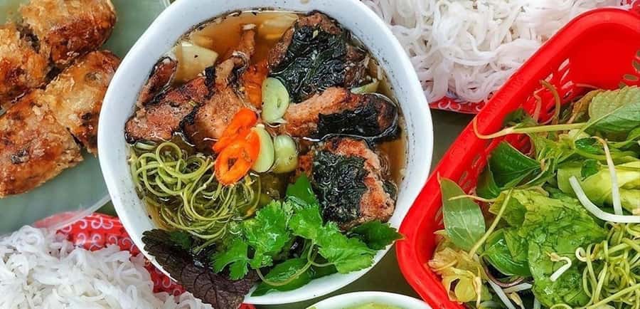 Hanoi: Michelin Guide Street Food Tour with Spa Experience - Egg coffee in a tucked-away Old Quarter café