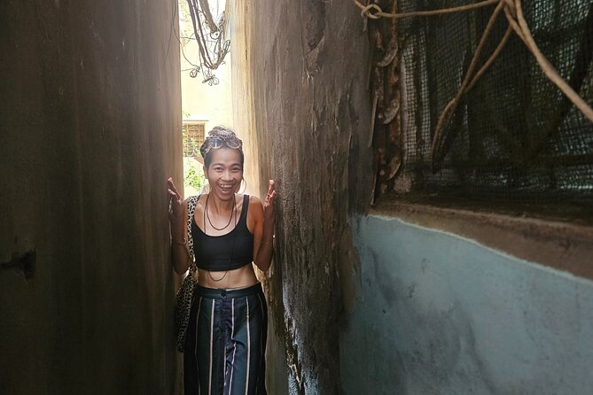 Hanoi Michelin Star Street Food Walking Tour & Train-Street - Bia hơi and chè on the street