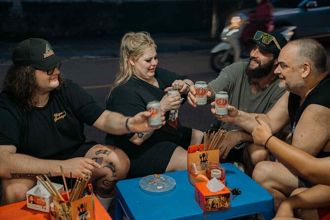 Hanoi Motorbike Street Food Tour With Sightseeing - Thong Nhat Park and the everyday side of Hanoi