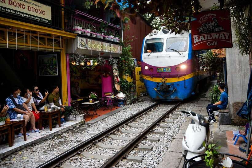 HANOI: MOTORBIKING TO TRAIN STREET & STREET FOOD TASTING - Why a motorbike makes sense in Hanoi
