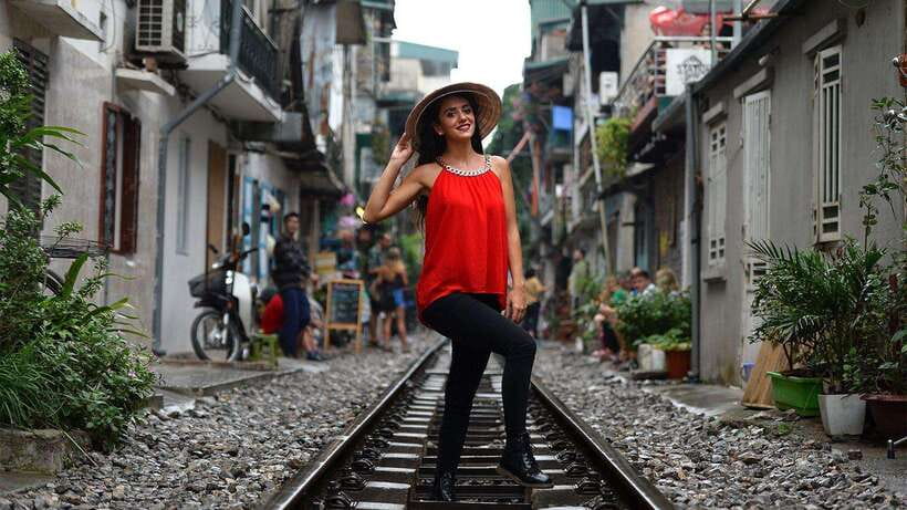 HANOI: MOTORBIKING TO TRAIN STREET & STREET FOOD TASTING - The Ho Chi Minh Mausoleum and Ba Dinh Square