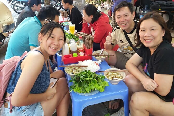 Hanoi Old Quarter Private Street Food Walking Tour - Eight dishes, not one restaurant meal
