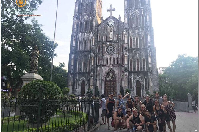 Hanoi old quarter sightseeing & street food eating by Motorcycle - How the guide shapes the experience